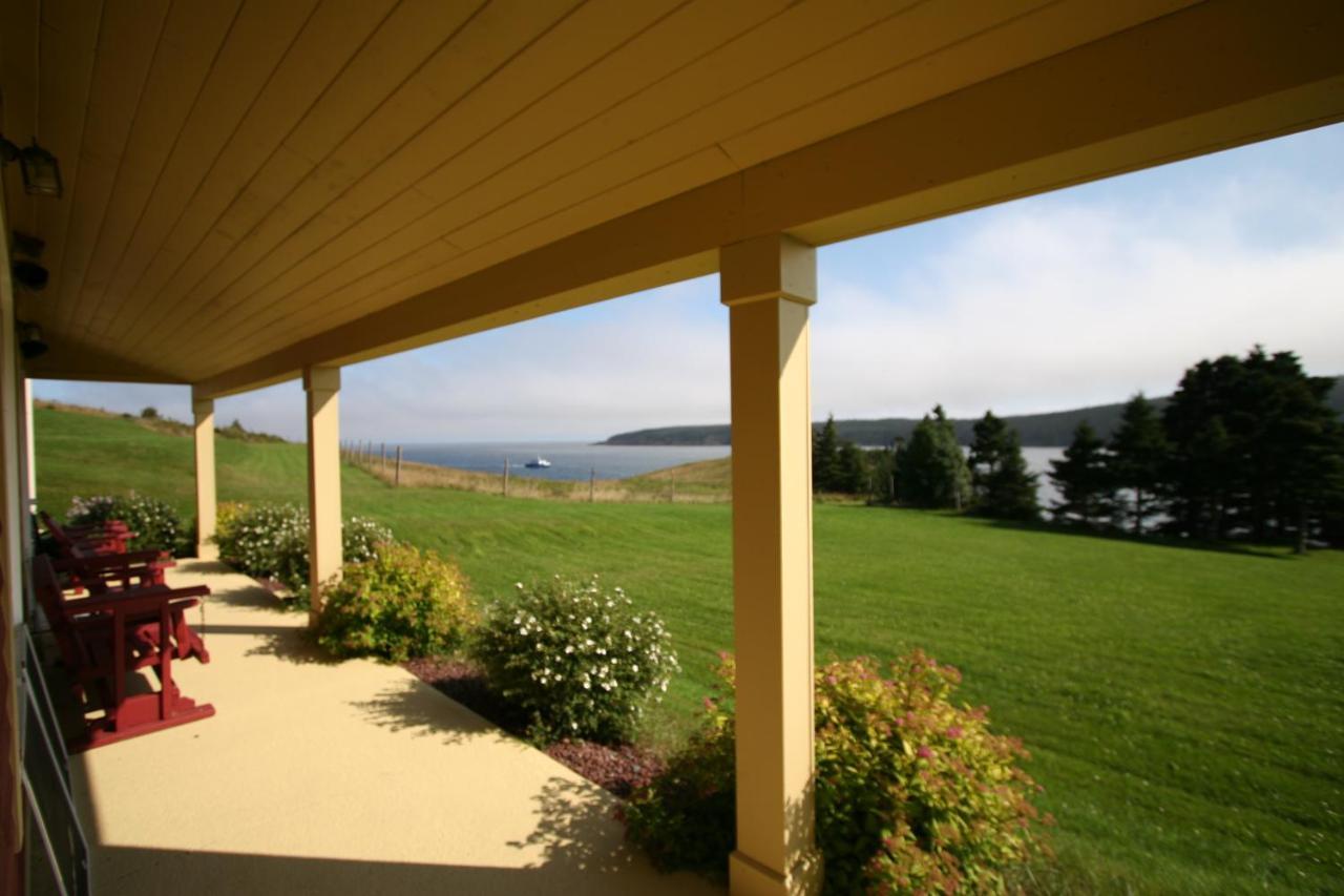 The Bread And Cheese Country Inn Bay Bulls Exterior foto